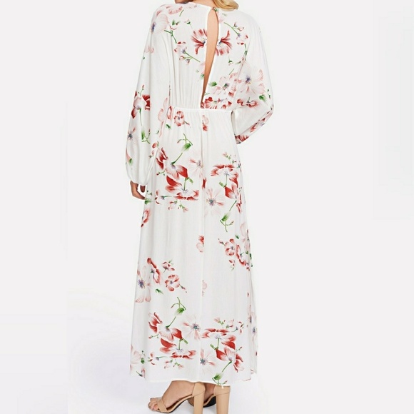 VIVA | Plunge Neck Dolman Sleeve Floral Dress - Picture 5 of 6